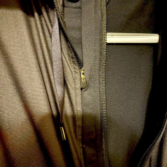 Lululemon Black Women's Jacket Medium - Picture 7 of 7